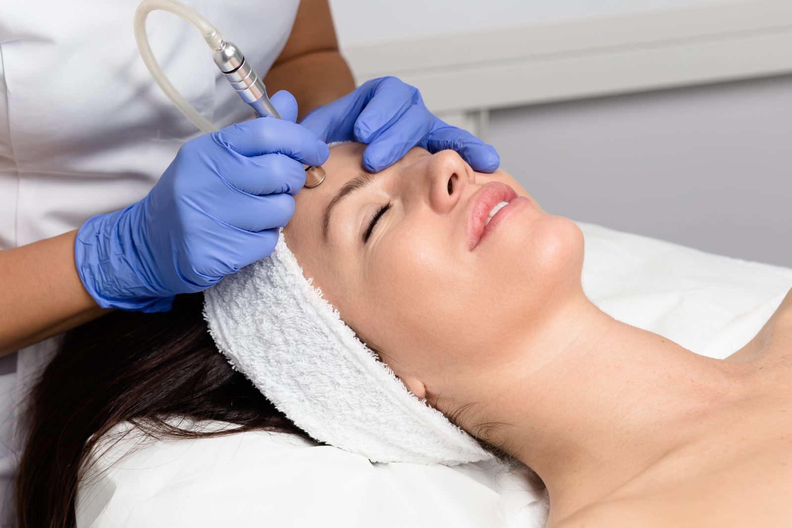 Cosmetic Surgery - Dr. Vivek Gupta's Clinic, Lucknow